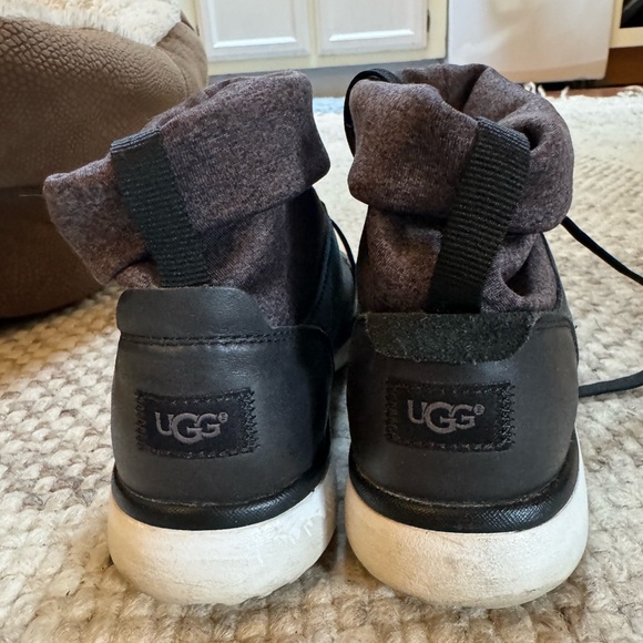 Ugg Roll Top Sneakers - Picture 7 of 7